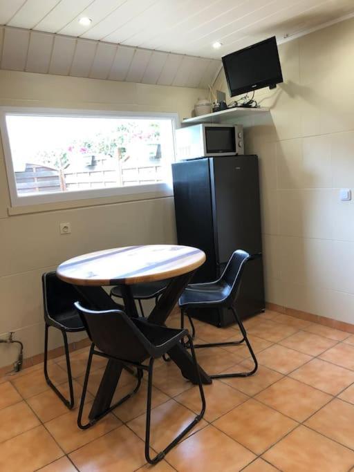 Appartement Type Loft Avec Terrasse شيربوغ أون كوتننتين المظهر الخارجي الصورة