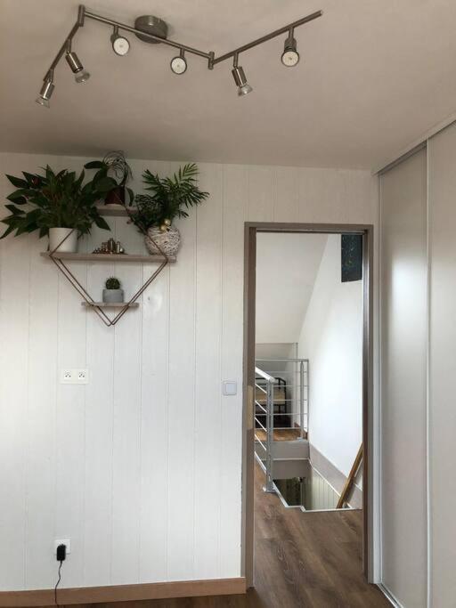 Appartement Type Loft Avec Terrasse شيربوغ أون كوتننتين المظهر الخارجي الصورة