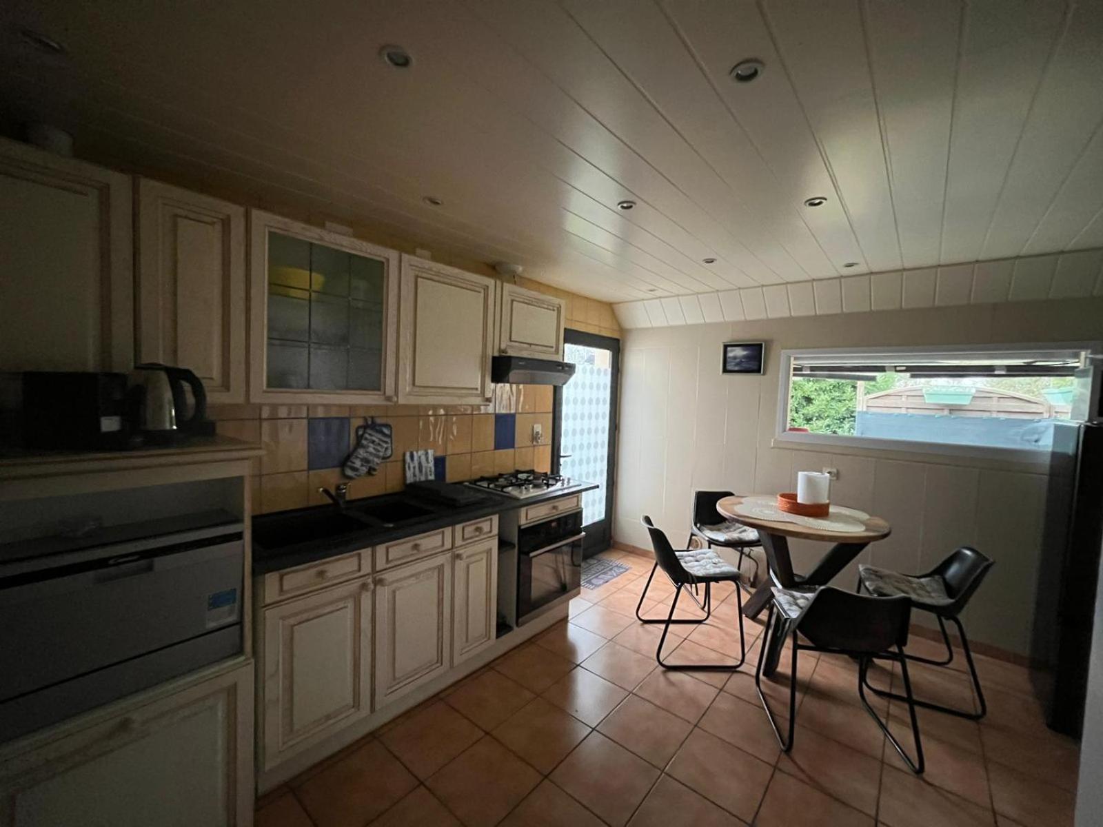 Appartement Type Loft Avec Terrasse شيربوغ أون كوتننتين المظهر الخارجي الصورة