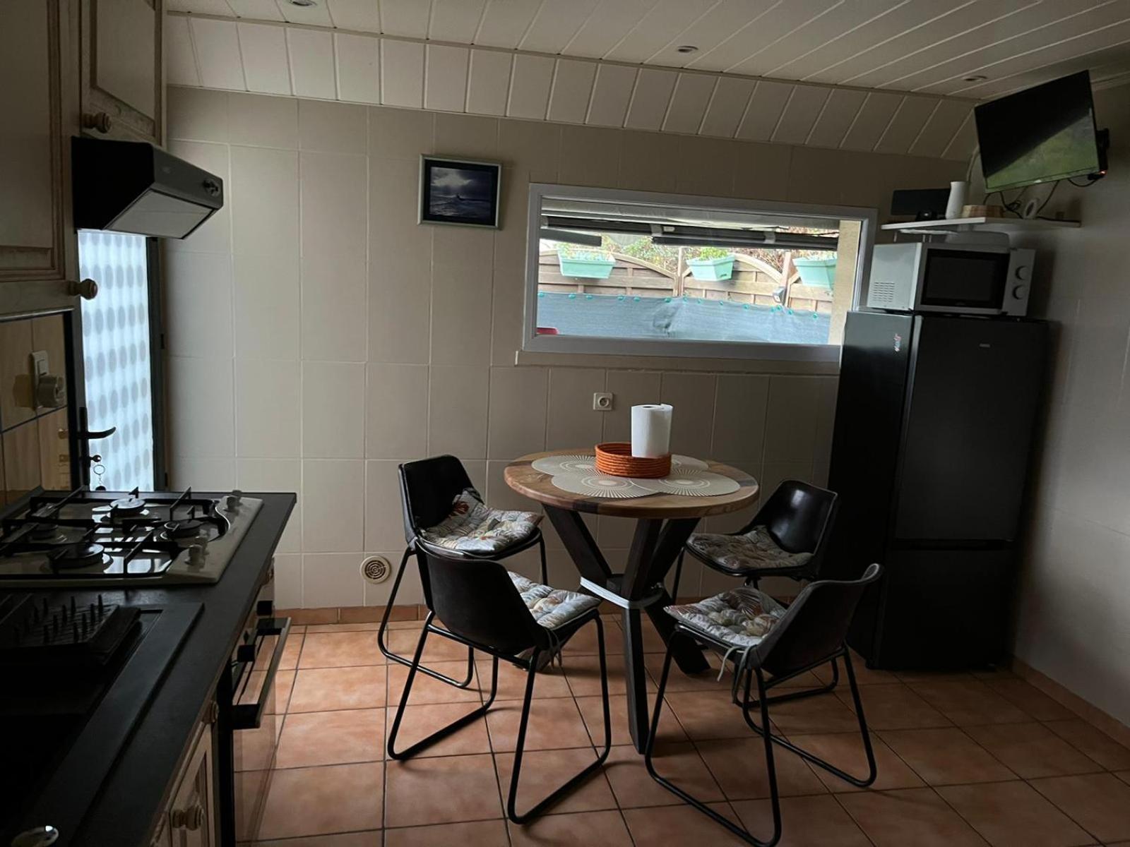 Appartement Type Loft Avec Terrasse شيربوغ أون كوتننتين المظهر الخارجي الصورة