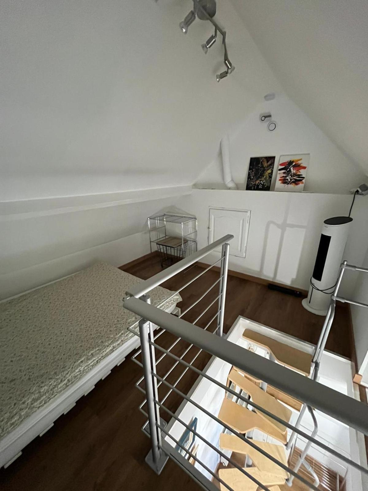 Appartement Type Loft Avec Terrasse شيربوغ أون كوتننتين المظهر الخارجي الصورة